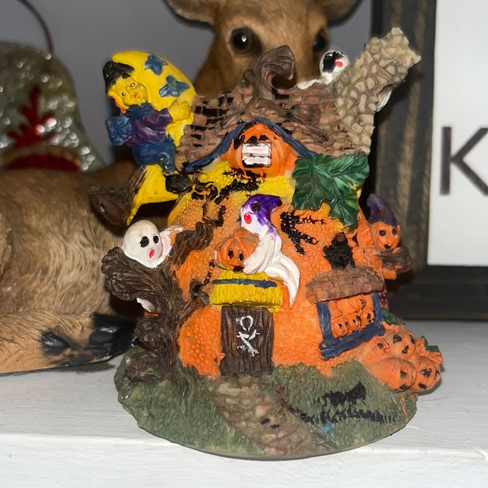 Halloween decor